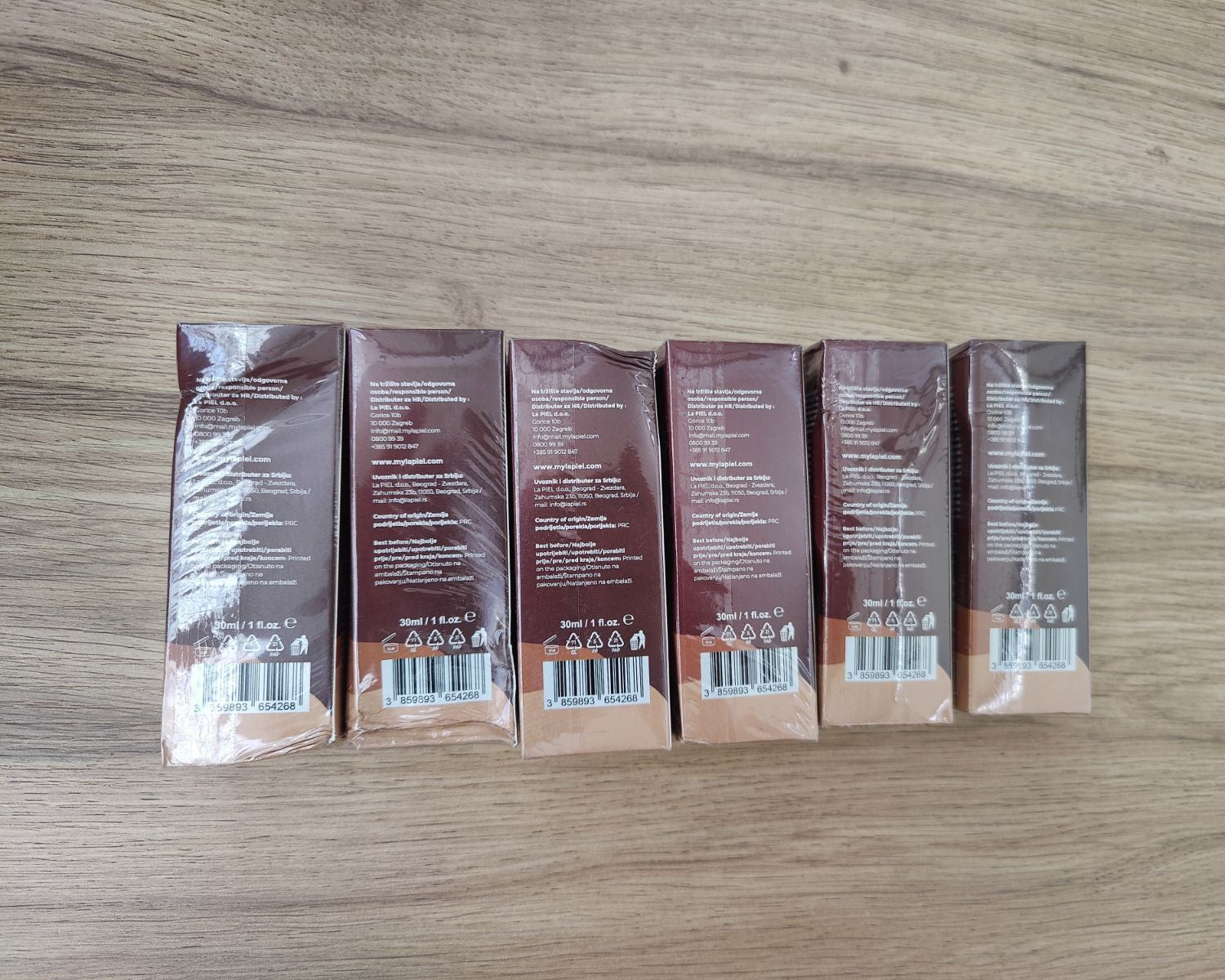 Hijaluronski serum za samotamnjenje lica OUTLET (oštećena ambalaža)