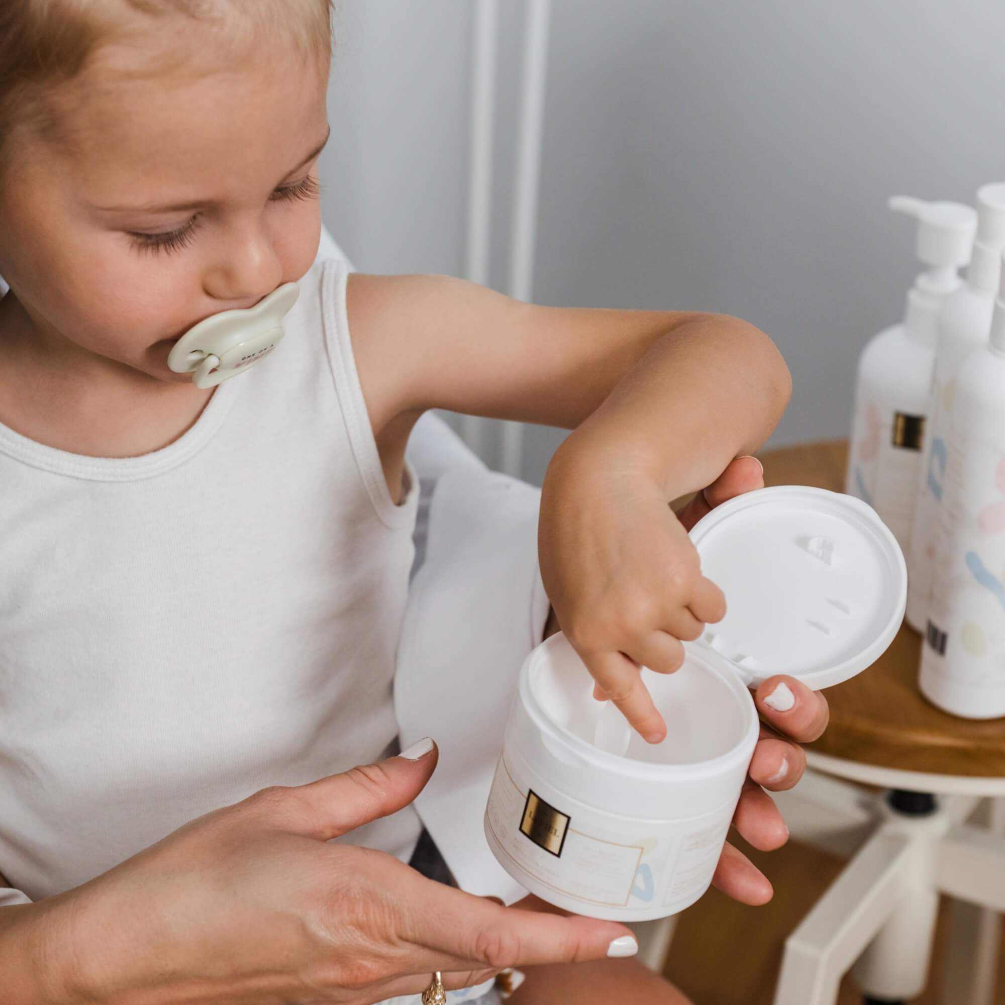 La PIEL Baby & Kids Prirodna Krema Za Guzu I Osjetljivu Kozu Nanosenje